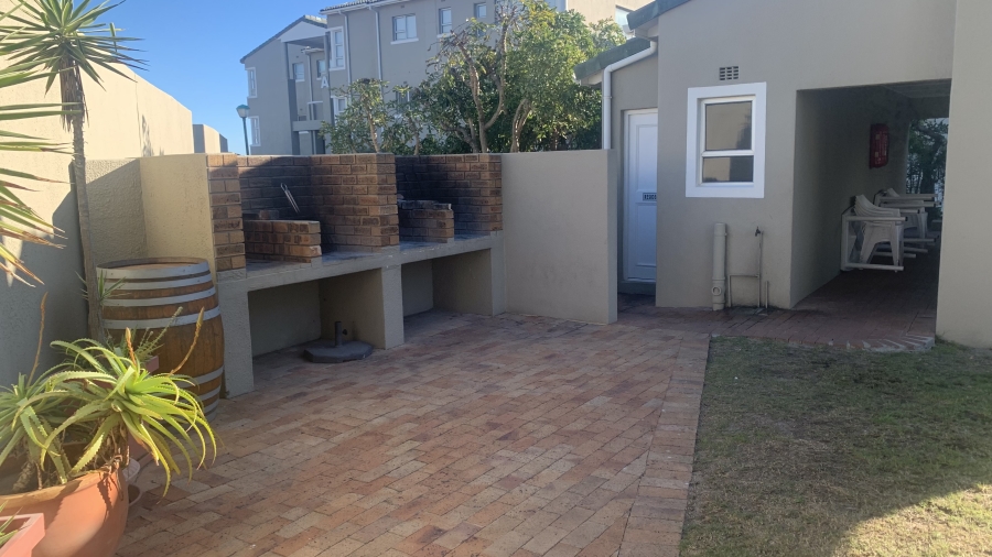 2 Bedroom Property for Sale in Greenways Golf Estate Western Cape
